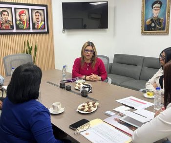 photo_5103047672167336910_w