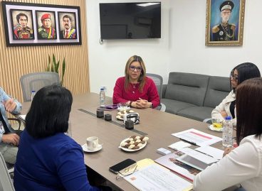 photo_5103047672167336910_w