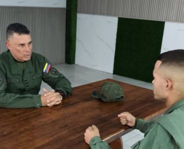 photo_5129680214614019259_y